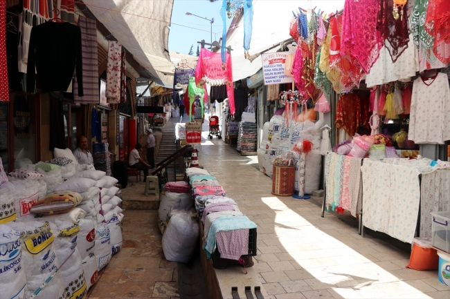 Amasya Merzifon Arastası geleneksel esnaf kültürünü sürdürüyor